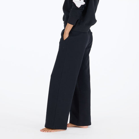 Weekend wide-leg palazzo black cotton fleece sweatpants with a pull-on elastic waistband and pockets - Cute women's sweatpants by Kerri Rosenthal