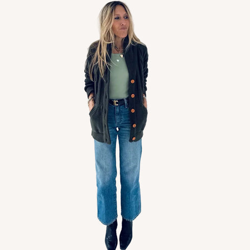 Robbie mid-rise 100% cotton blue jeans with a relaxed fit, easy flare, and a cropped length for that effortless look - Shop cute women’s jeans made in the USA