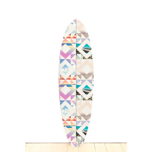 Made in a real surf shop in the U.S., this 6-foot board is a fusion of coastal craftsmanship and artistic flair.