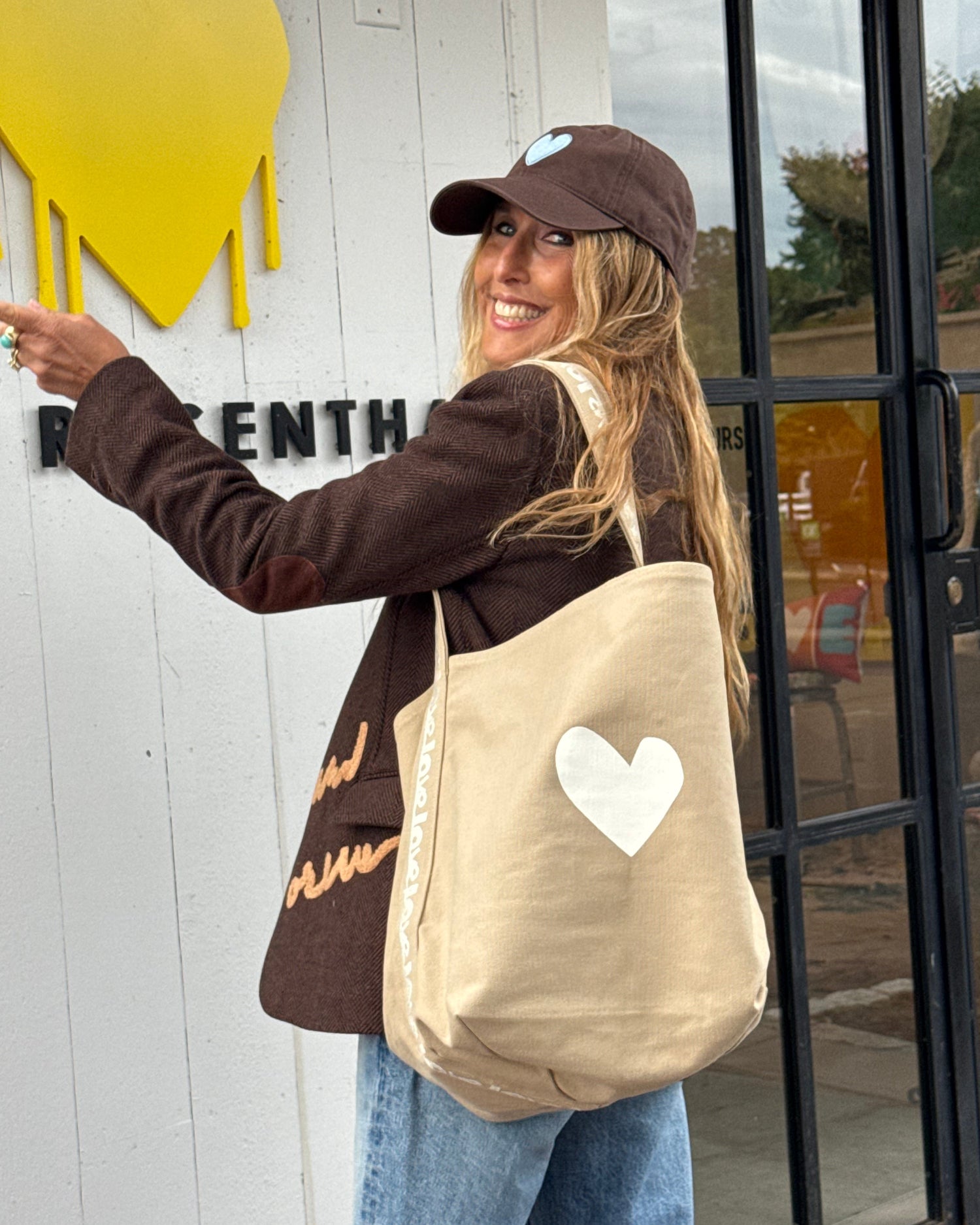 CREAM HEART LOGO トートバッグ XL KR Imperfect Heart Hobo Tote, Birch | Kerri Rosenthal – KERRI