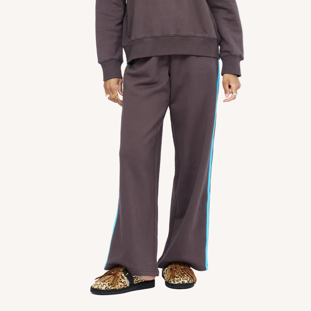  Weekend Palazzo Sweatpant wide-leg trouser with a sporty stripe down the leg. 